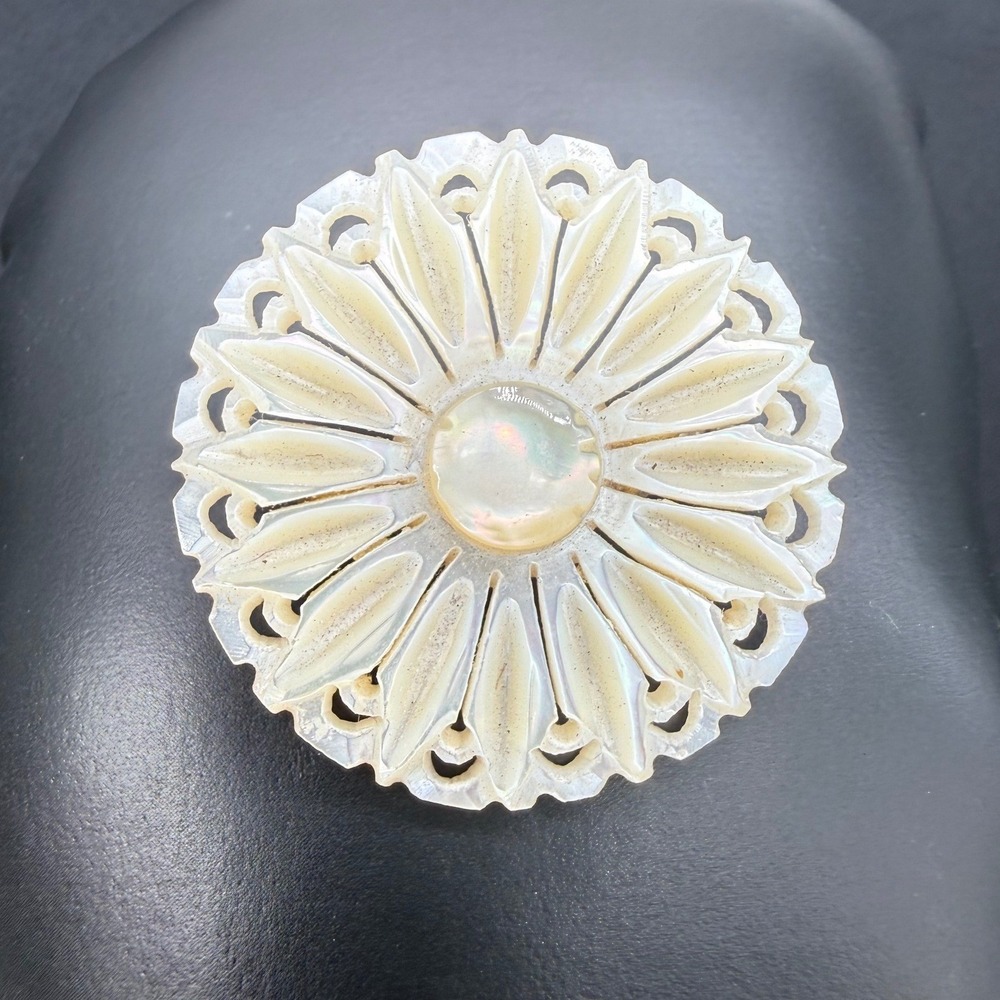 Classy Vintage Carved Mother of Pearl Shell Flower Brooch Pin Iridescent White